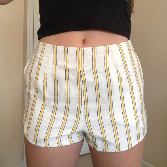 Striped Shorts From Forever 21 - Picture 2 of 4